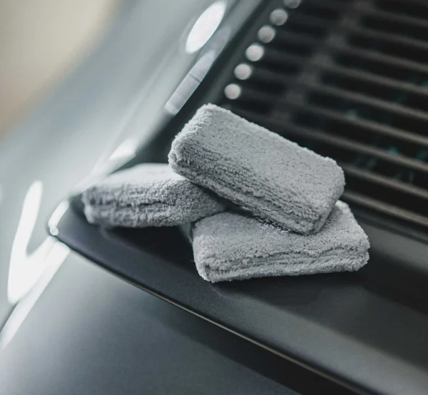 gtechniq-AP5-applicator-d-1548x1430_1548x1430_crop_center